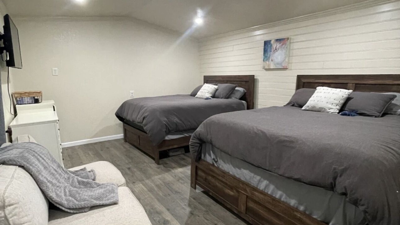 Photo of Bedroom in Groveland