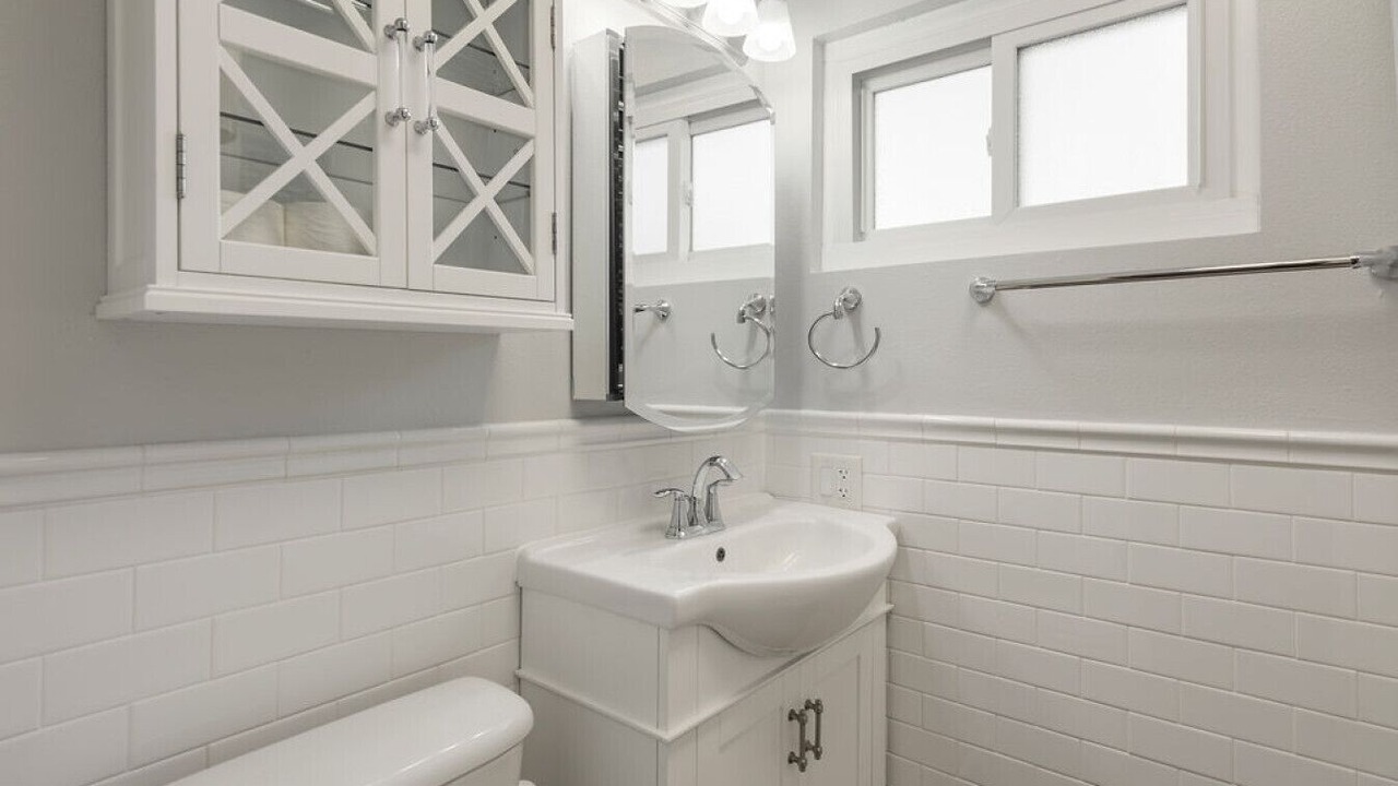 Photo of Bathroom in South of Conant