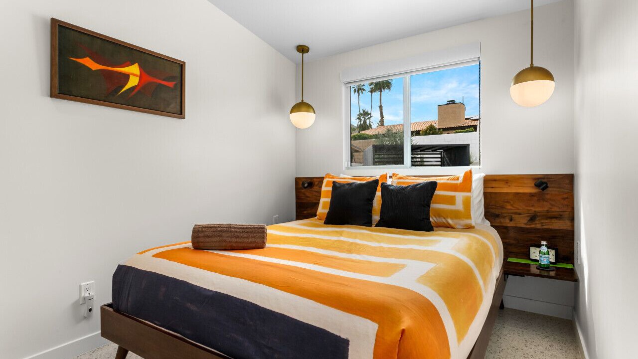 Photo of Bedroom in Magnesia Falls Cove