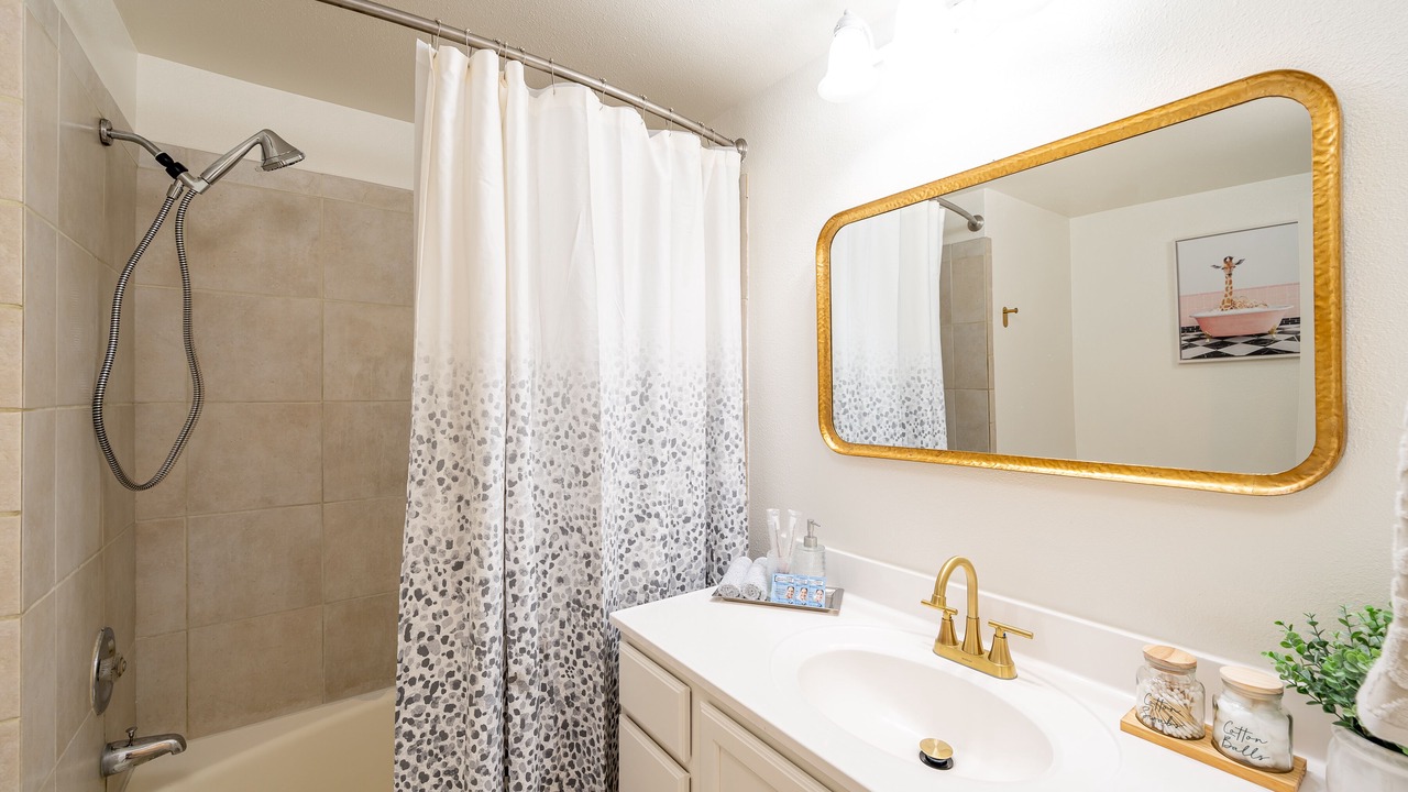 Photo of Bathroom in Southeast Anaheim