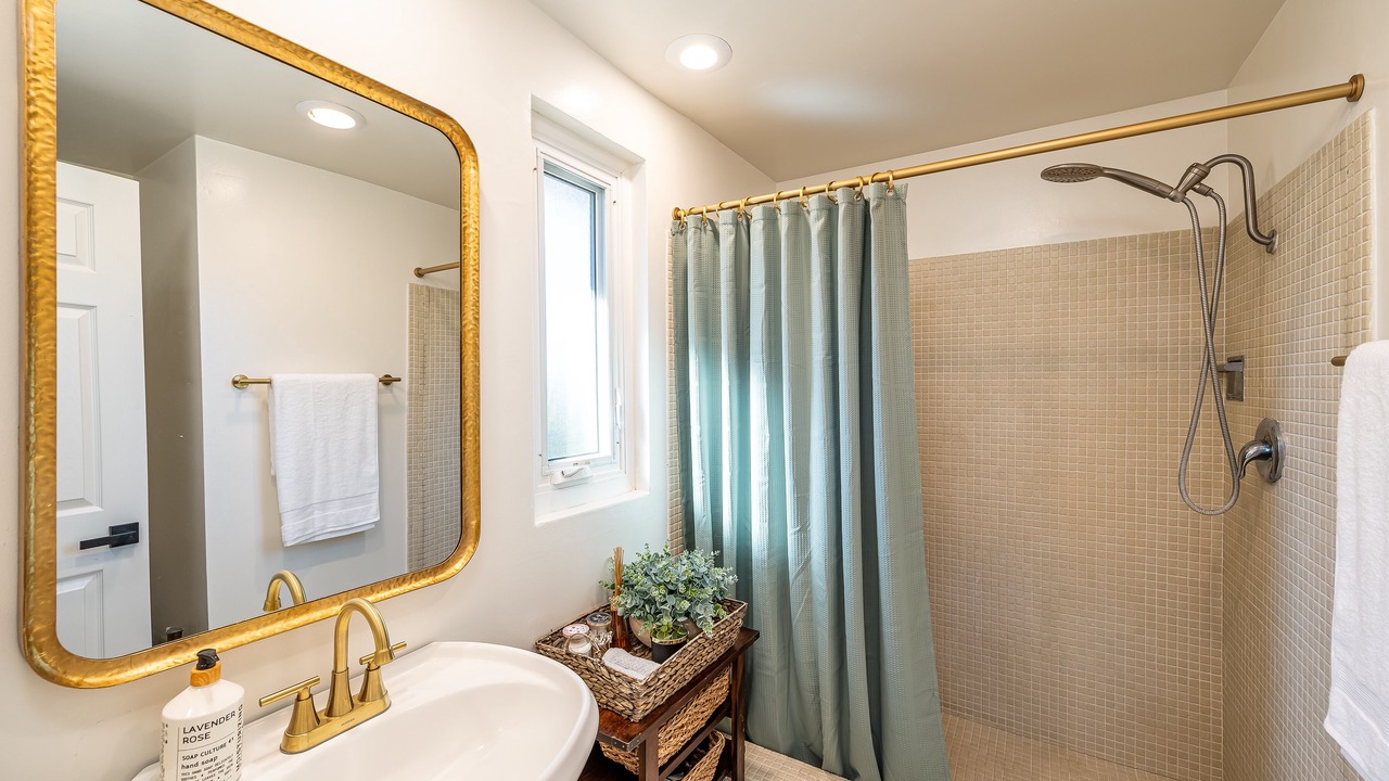 Photo of Bathroom in Southeast Anaheim
