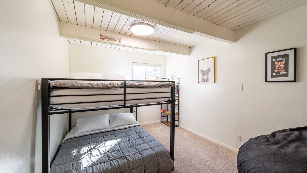 Photo of Bedroom in Southeast Anaheim
