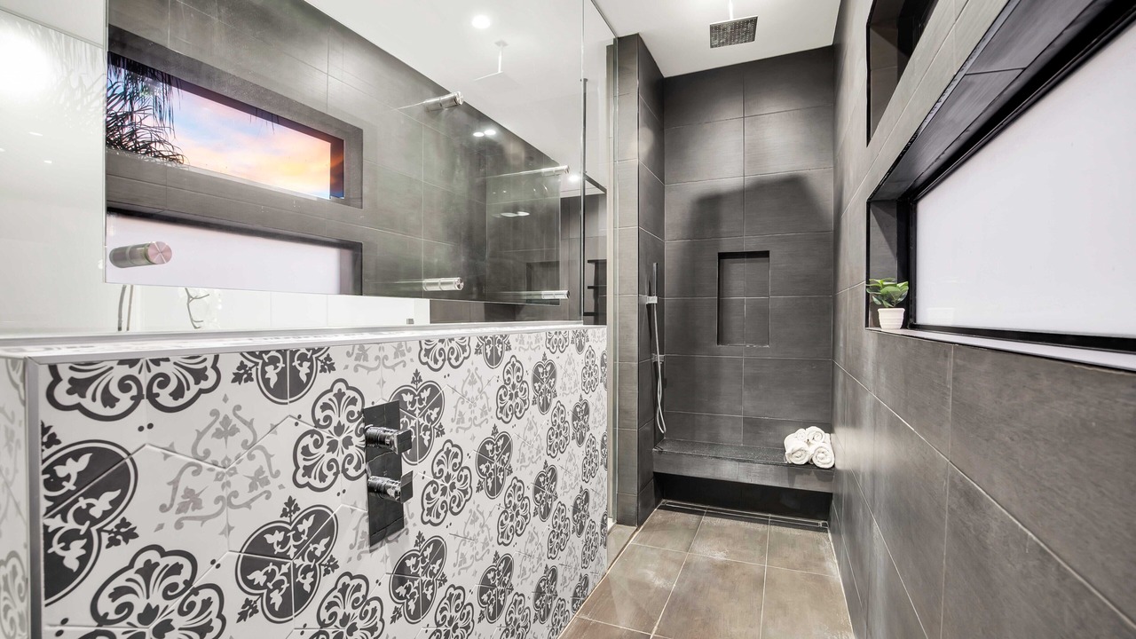 Photo of Bathroom in Carthay Circle