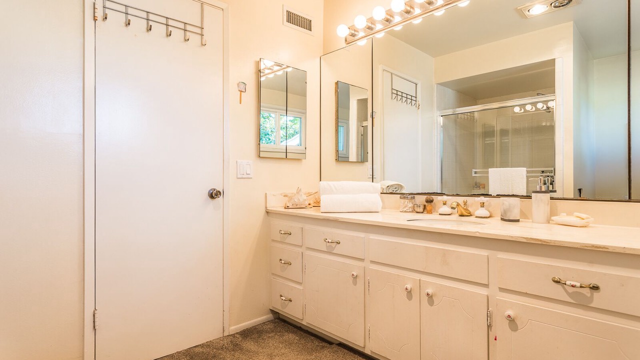 Photo of Bathroom in Sherman Oaks