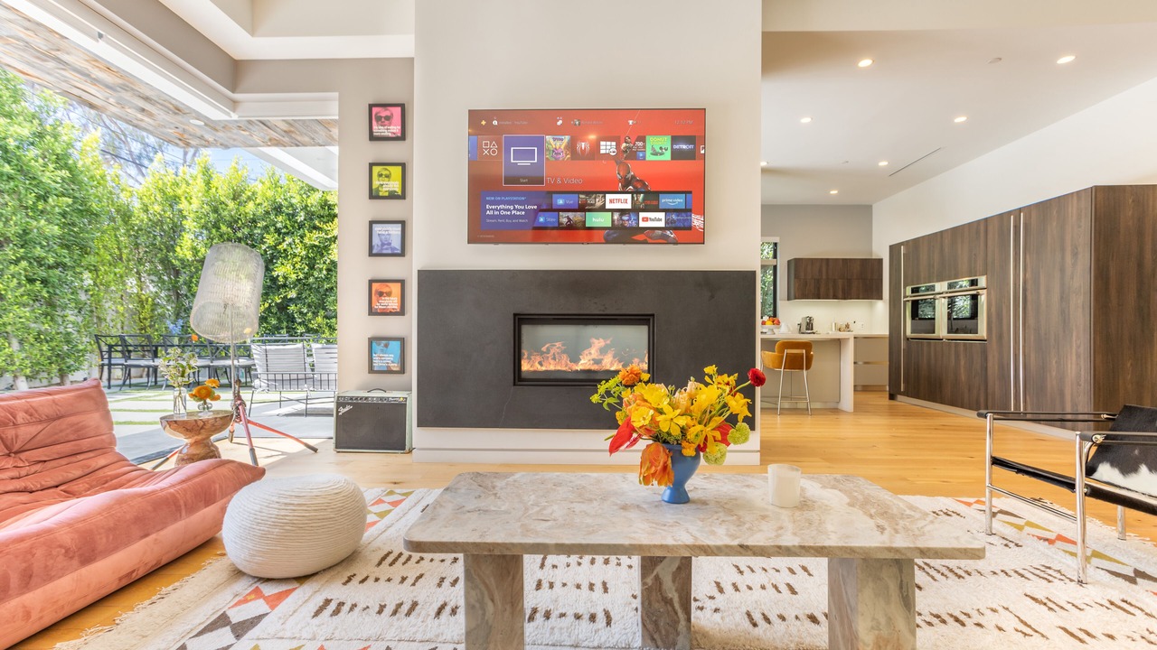 Photo of Livingroom in Melrose