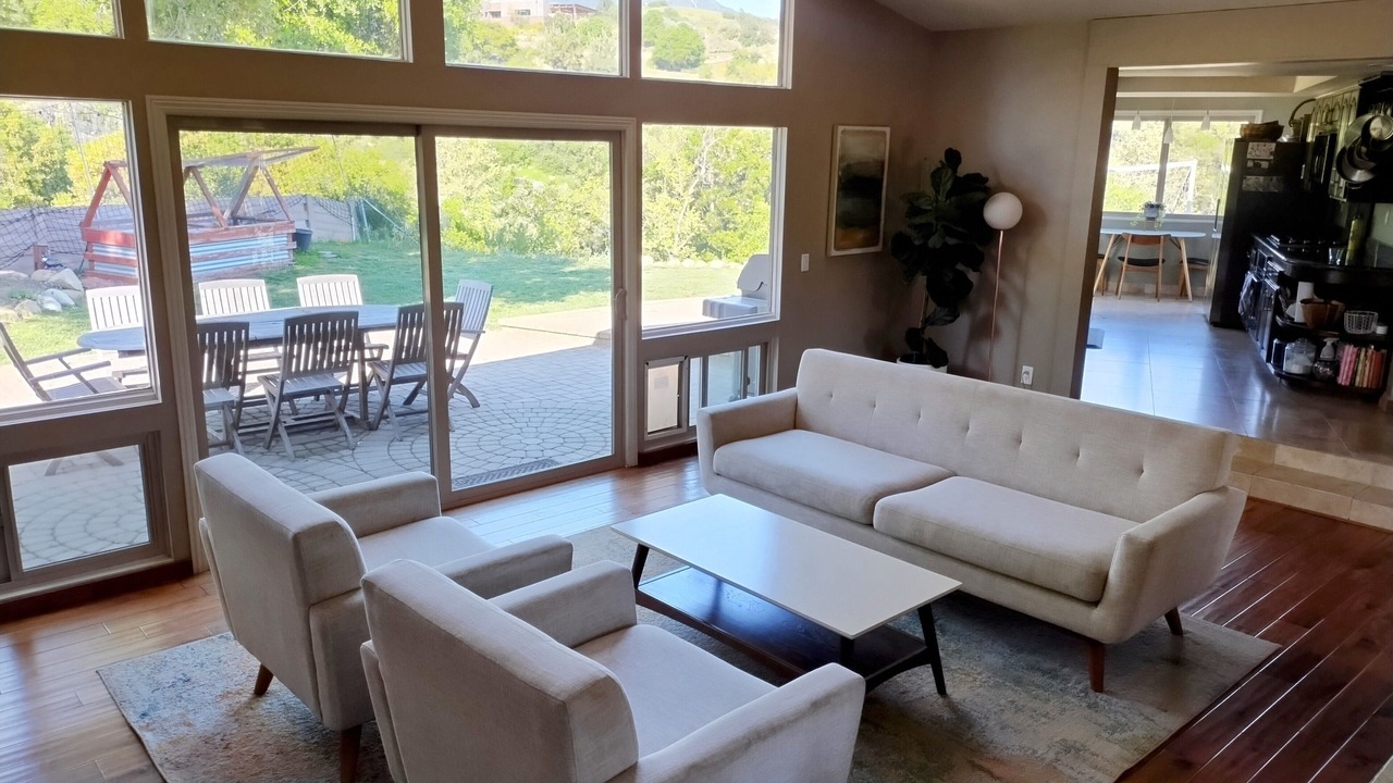 Photo of Livingroom in Mission Canyon