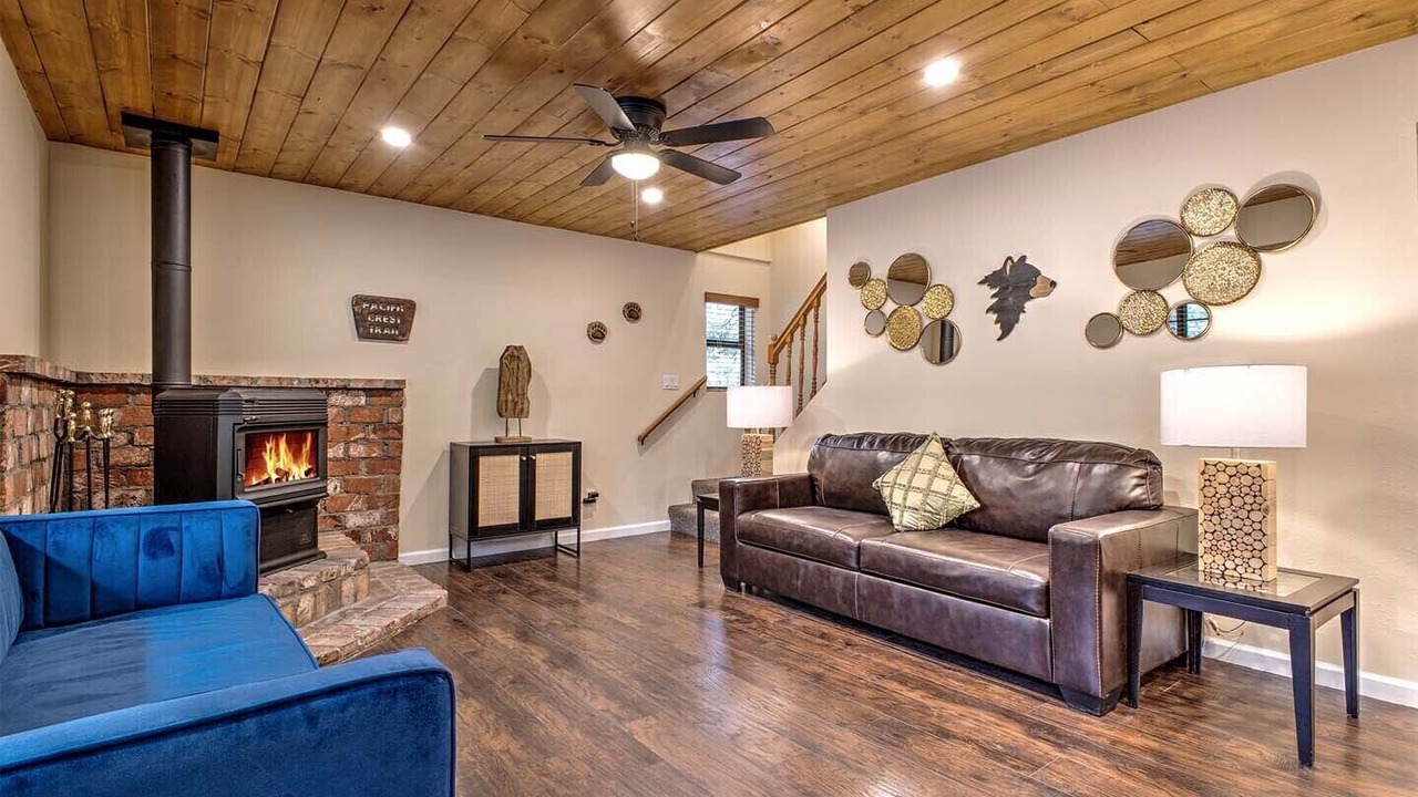Photo of Livingroom in Idyllwild