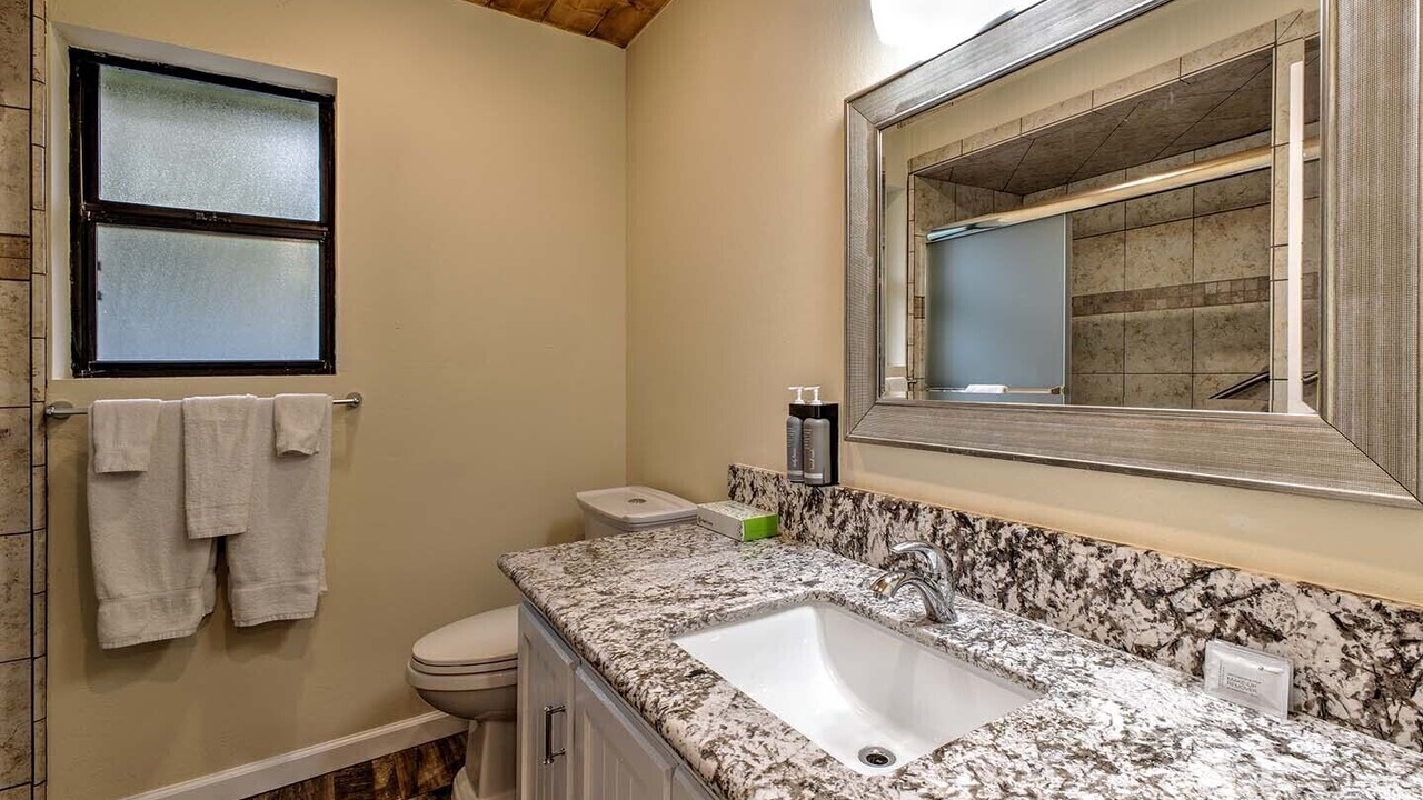 Photo of Bathroom in Idyllwild