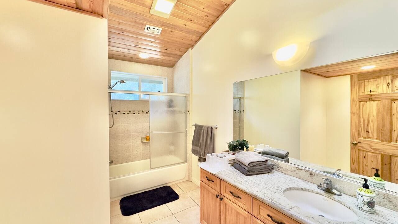 Photo of Bathroom in Pine Mountain Club