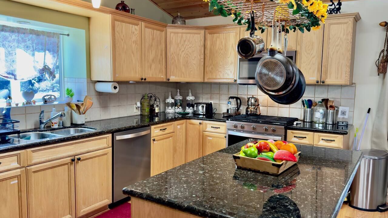 Photo of Kitchen in Pine Mountain Club