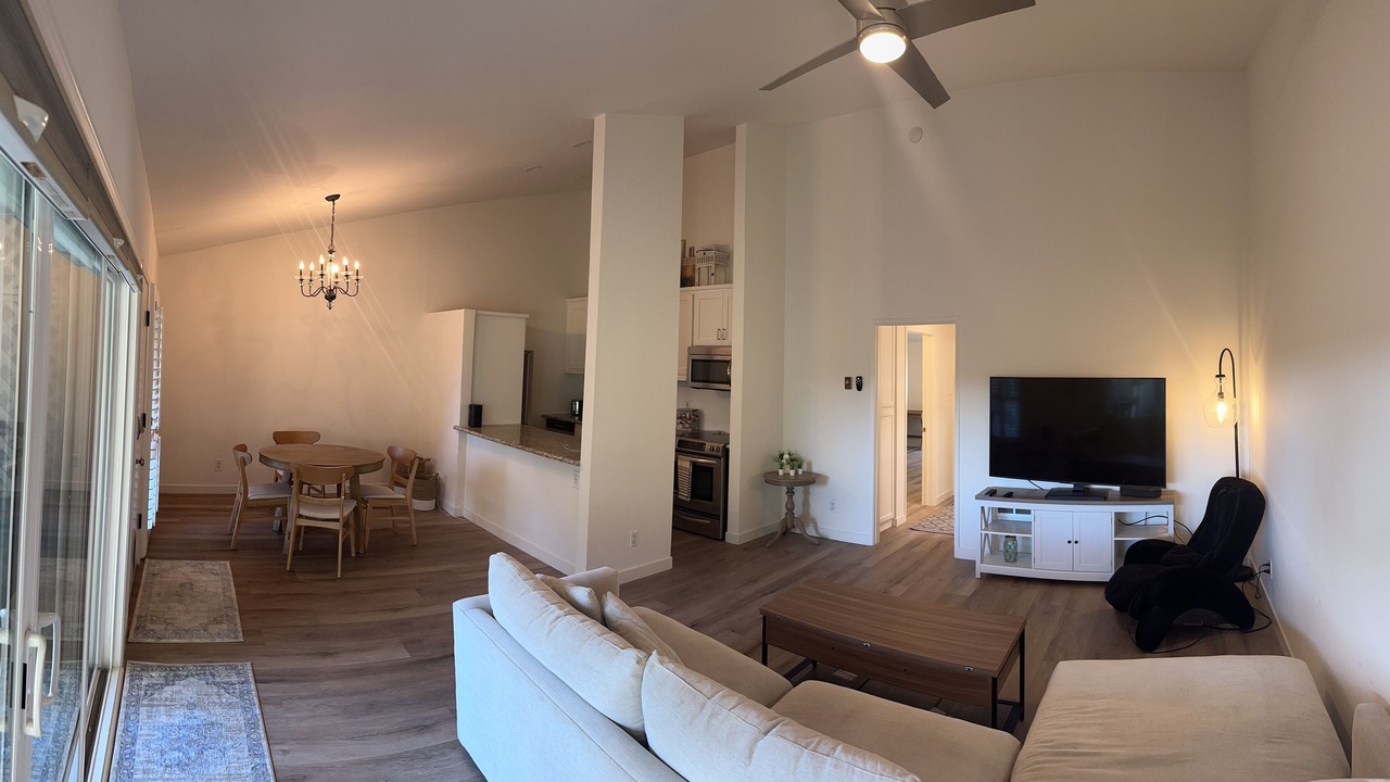 Photo of Livingroom in South Redondo
