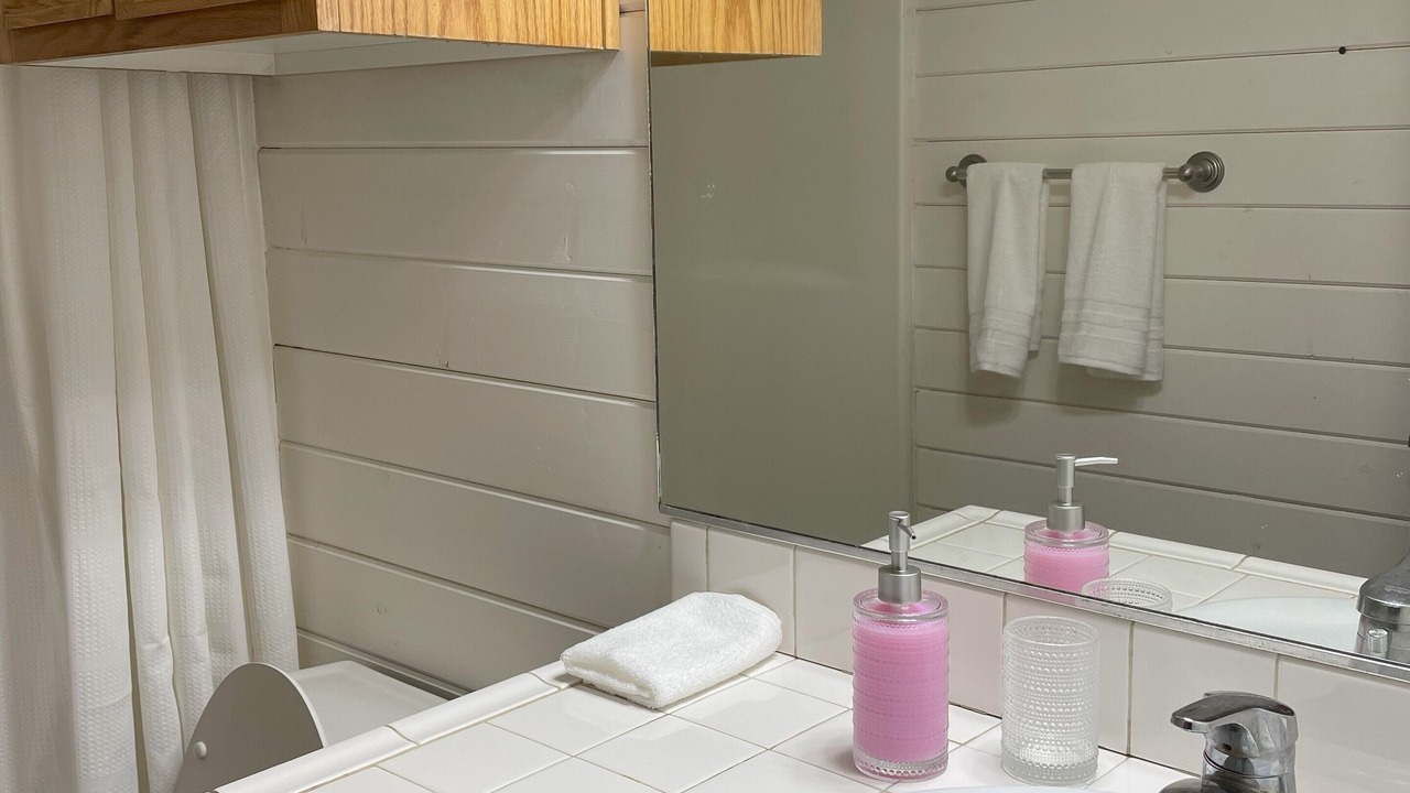 Photo of Bathroom in Klamath
