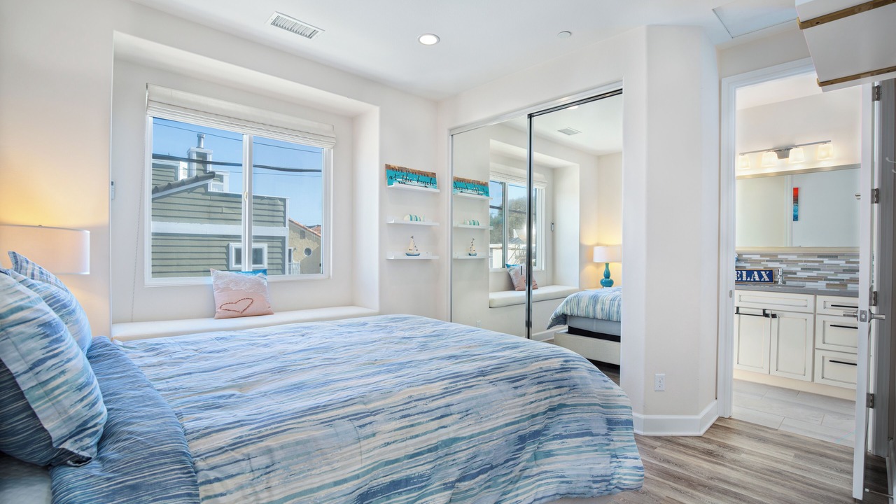 Photo of Bedroom in Huntington Beach