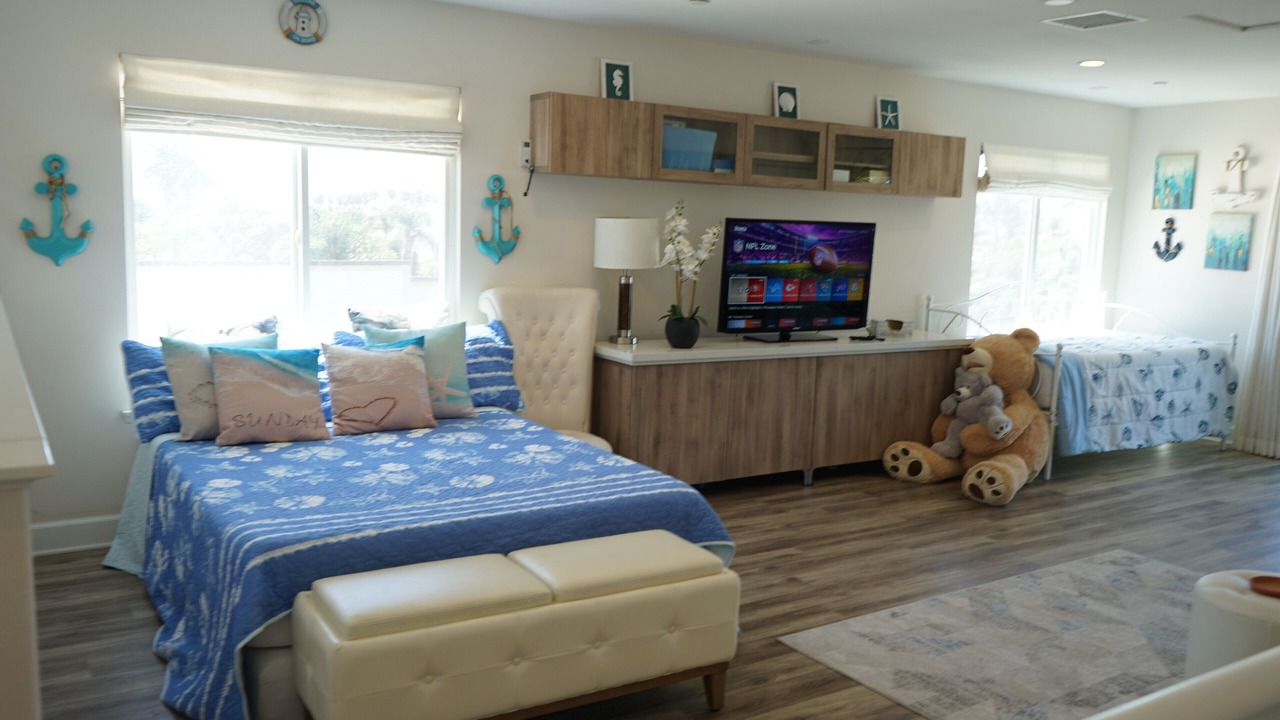 Photo of Bedroom in Huntington Beach