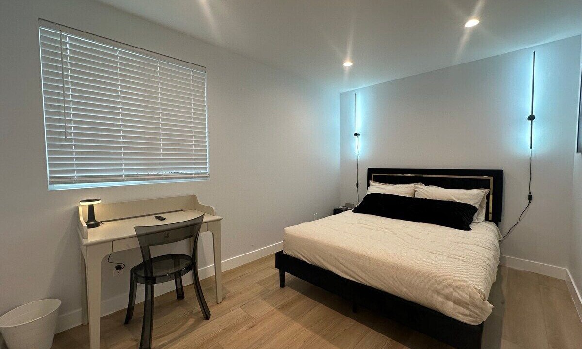 Photo of Bedroom in Burbank
