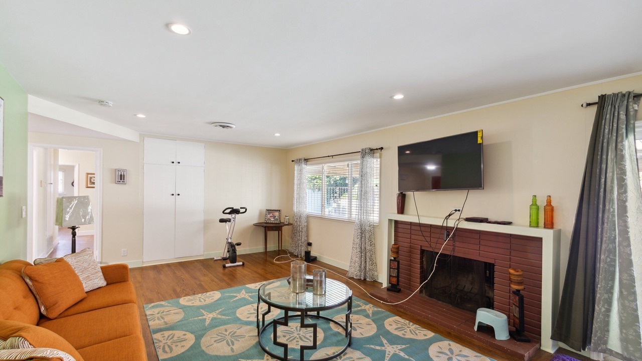 Photo of Bedroom in Azusa