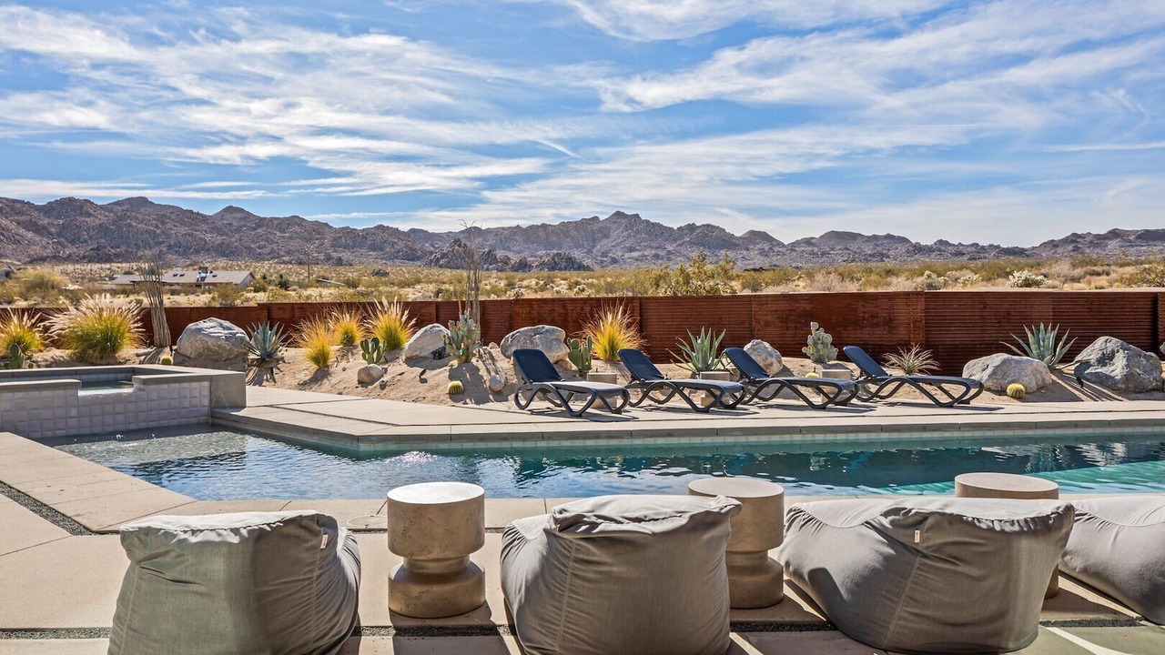 Photo of Outdoor in Panorama Heights