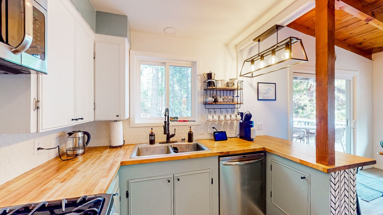 Photo of Kitchen in Arrowhead Villas