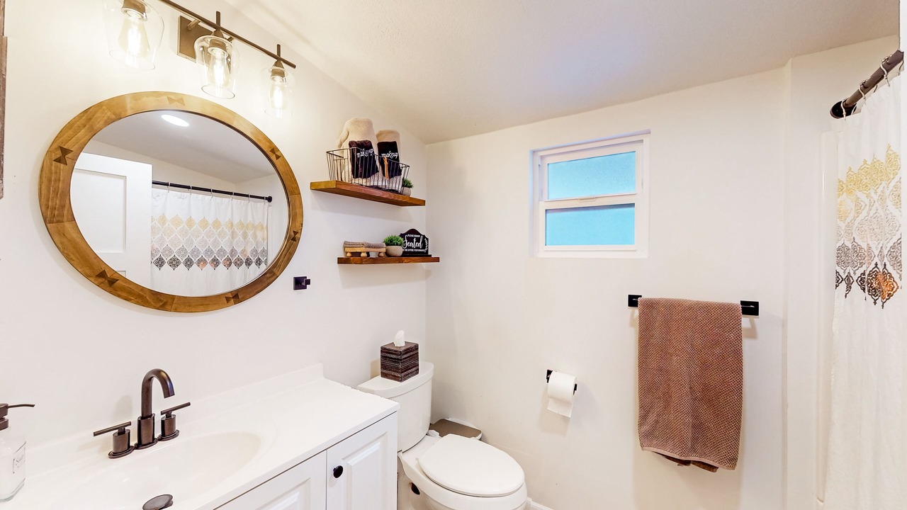 Photo of Bathroom in Arrowhead Villas