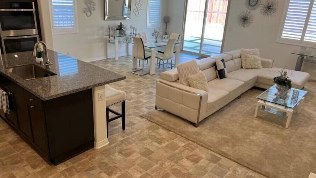 Photo of Livingroom in Sun City
