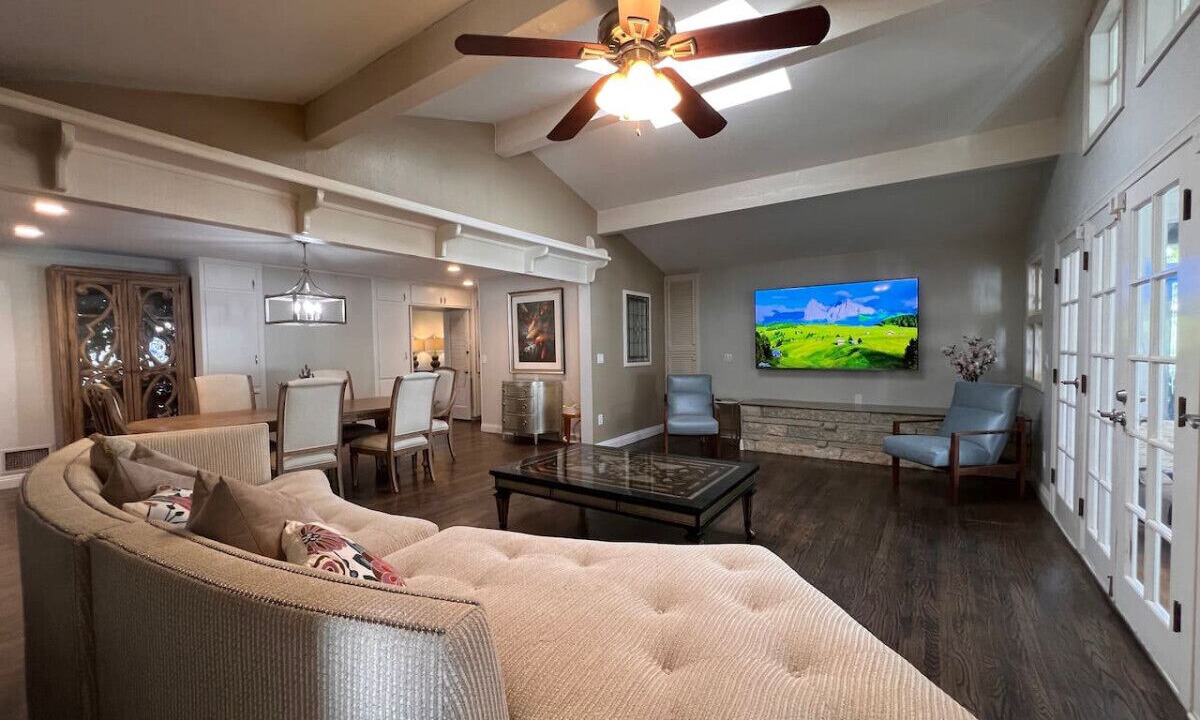 Photo of Livingroom in West Floral Park