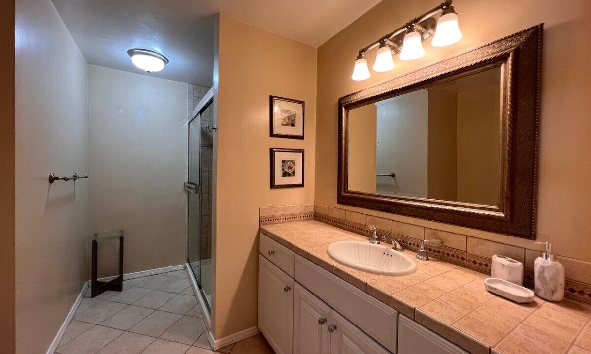 Photo of Bathroom in West Floral Park