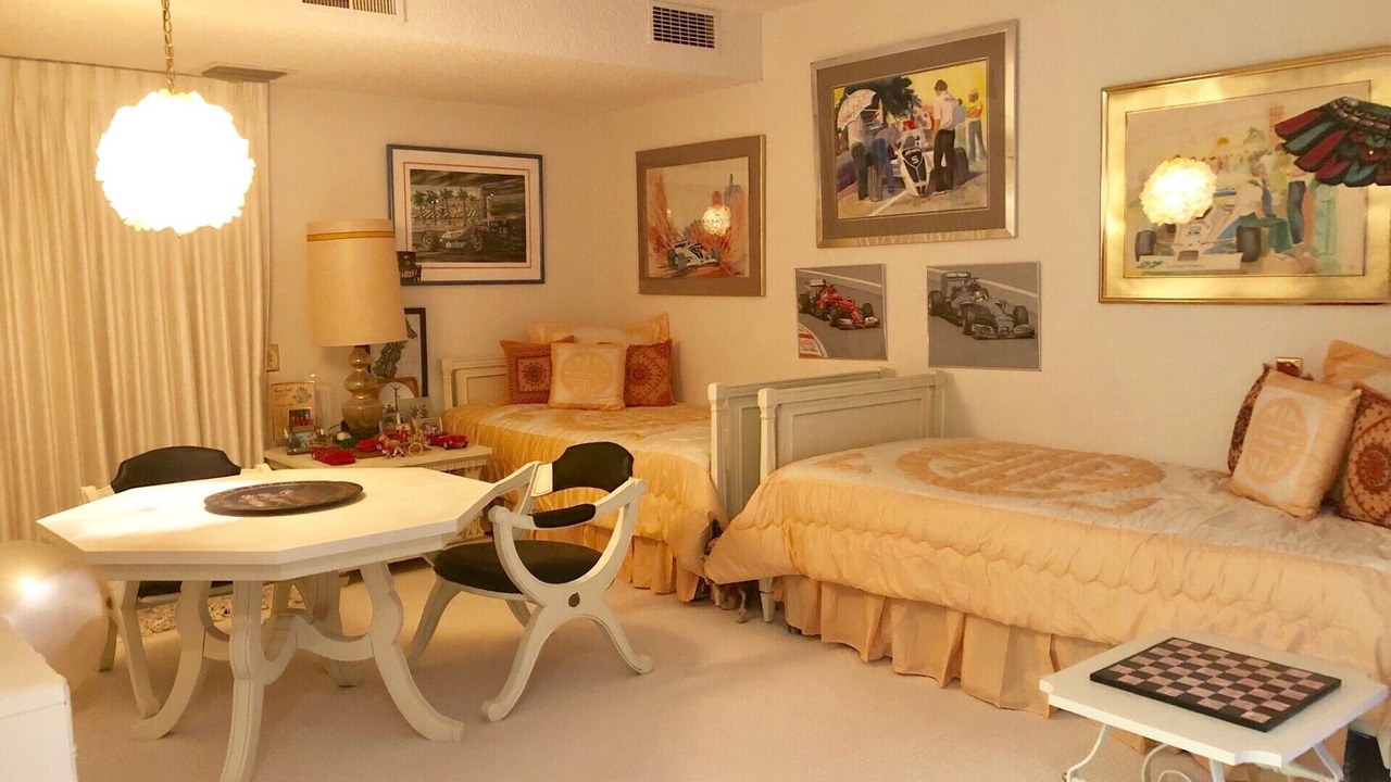 Photo of Bedroom in Historic Tennis Club