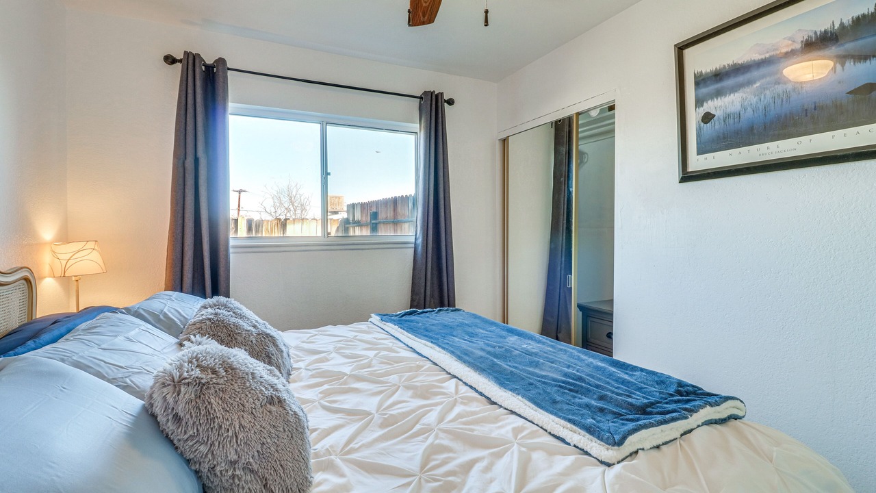 Photo of Bedroom in Palmdale