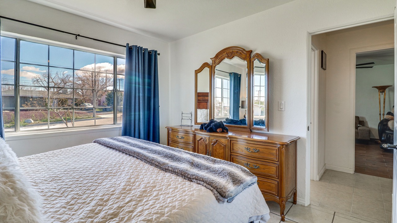 Photo of Bedroom in Palmdale