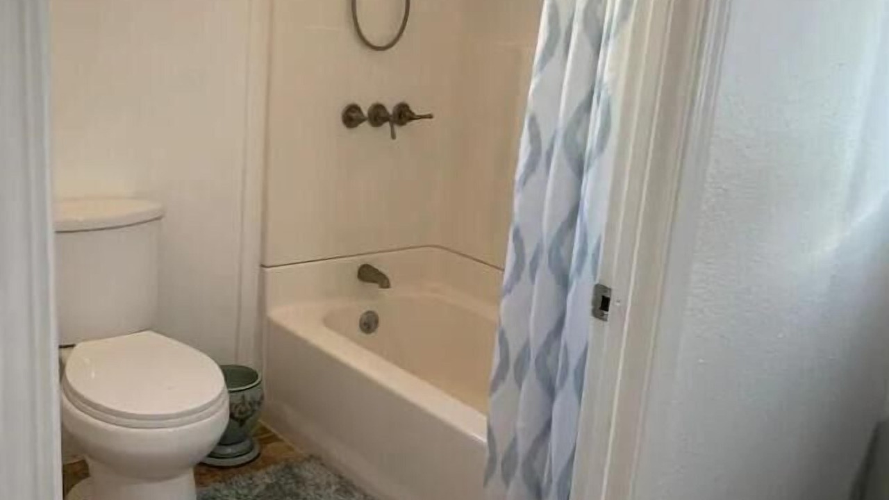 Photo of Bathroom in North Hollywood