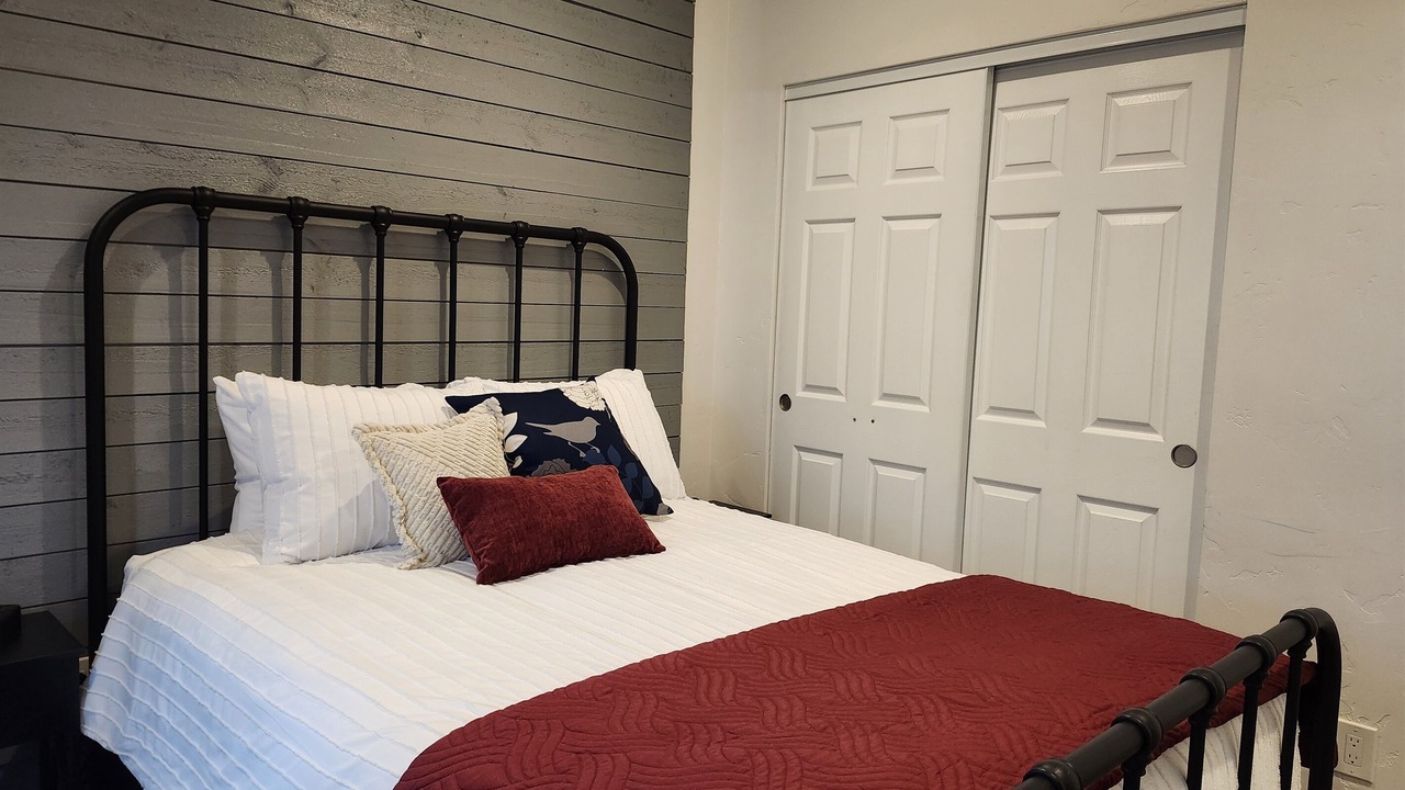 Photo of Bedroom in Lodi