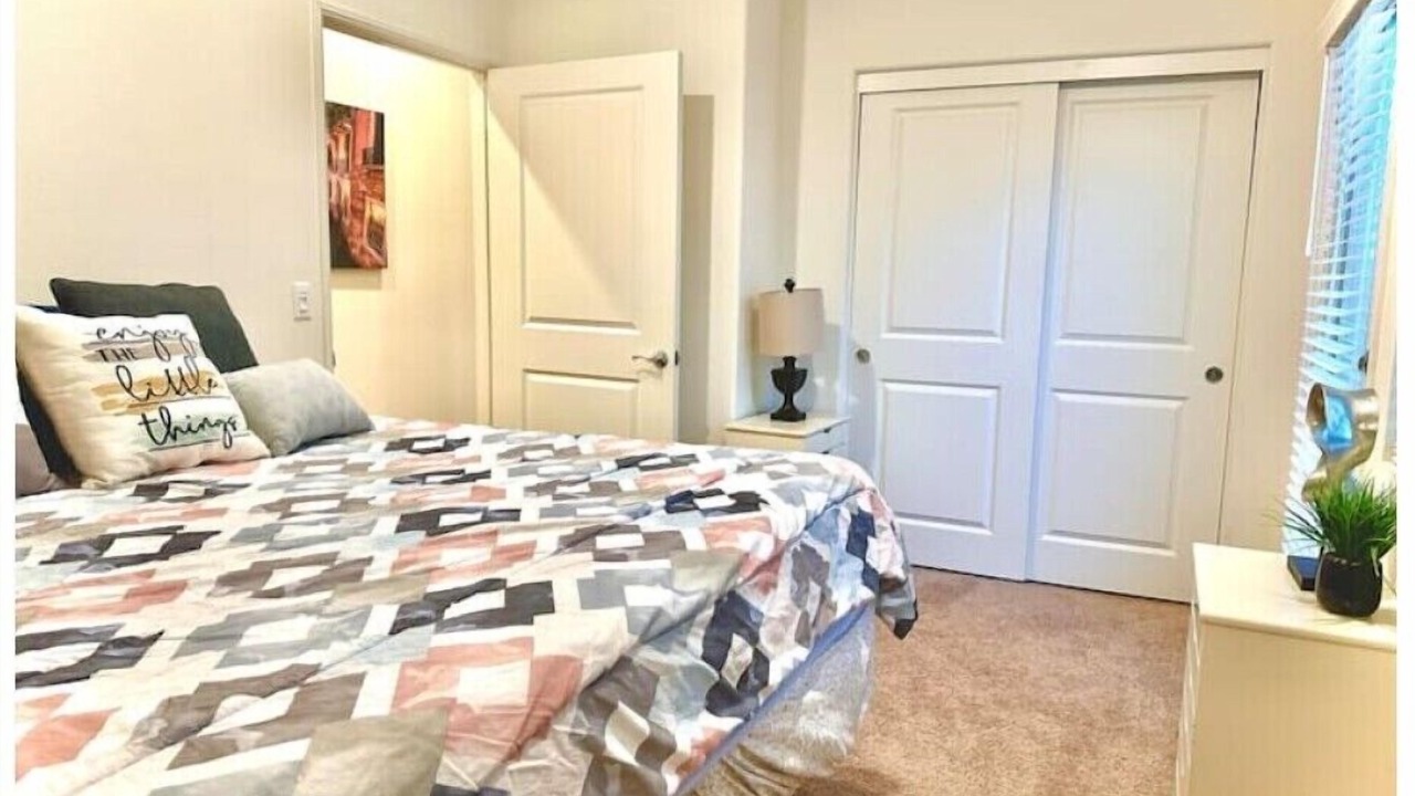 Photo of Bedroom in Victorville