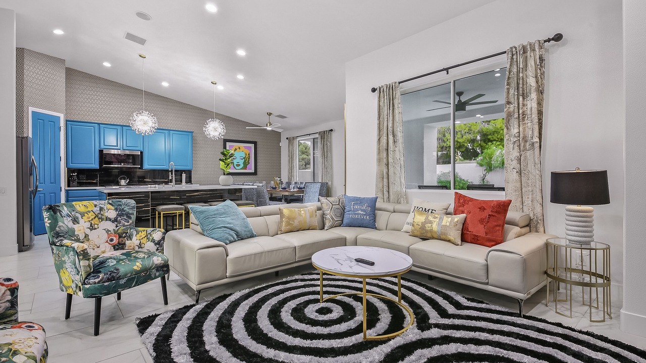 Photo of Livingroom in Desert Park Estates