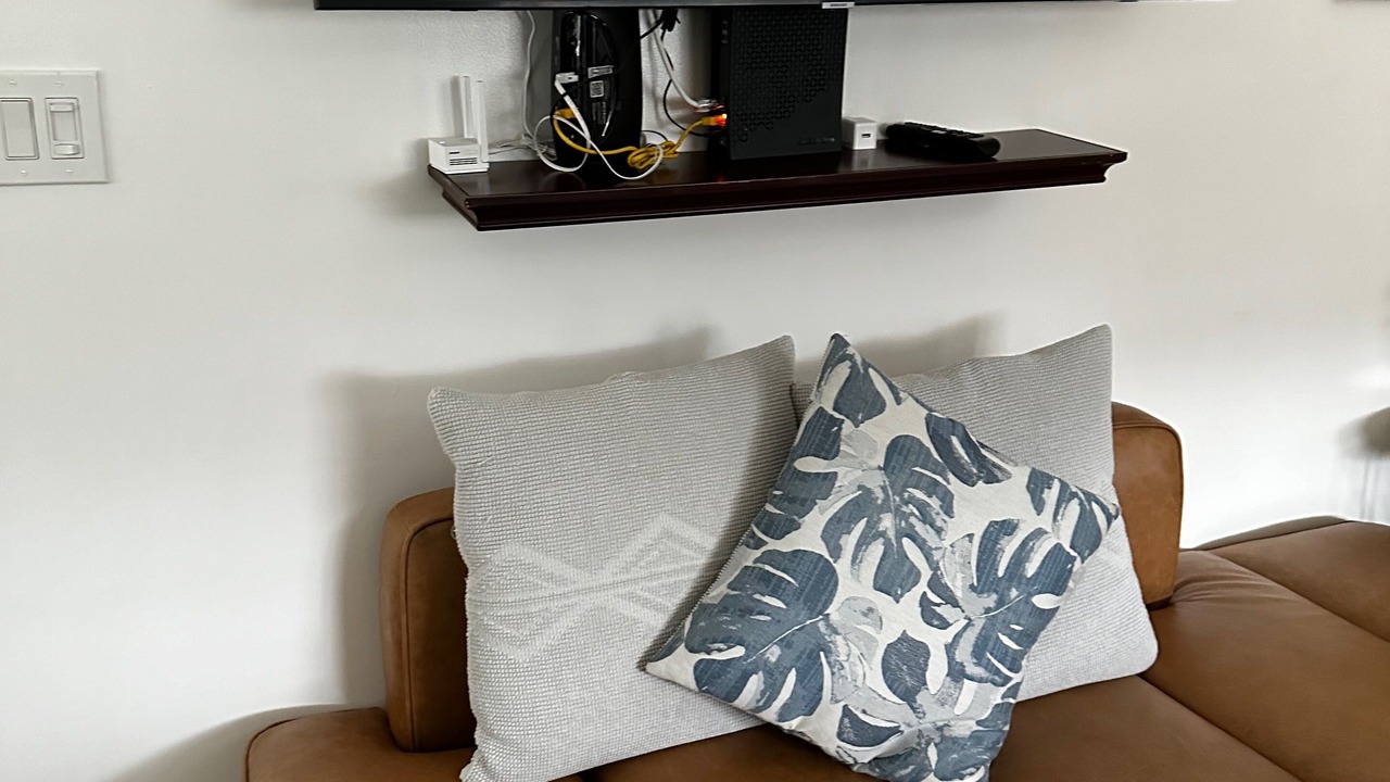 Photo of Livingroom in Midway City