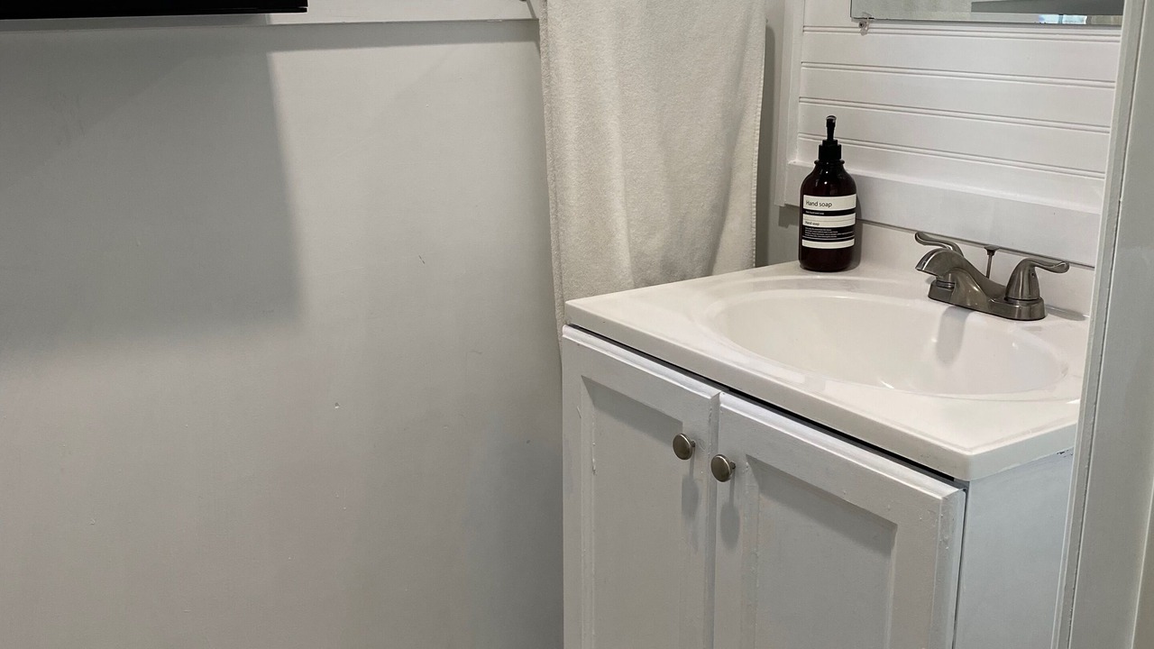 Photo of Bathroom in Midway City