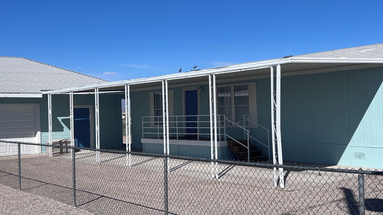 Photo of Outdoor in Needles