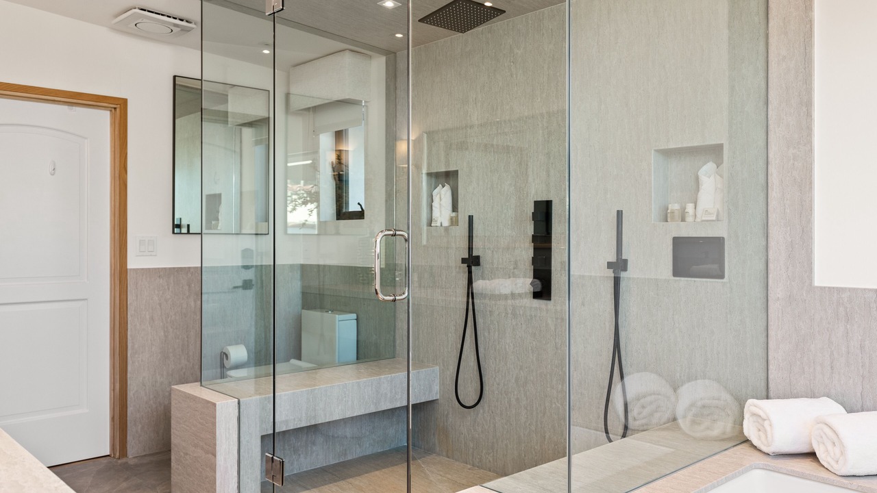 Photo of Bathroom in Eastern Malibu