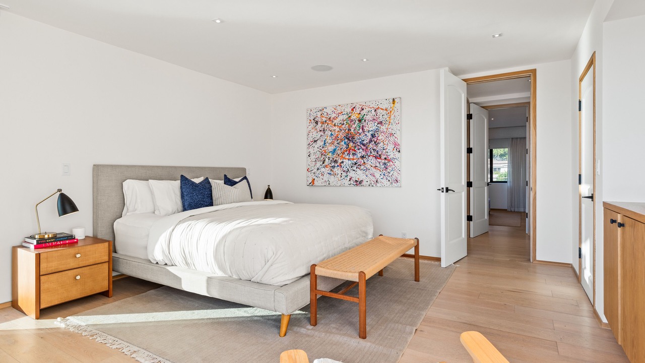 Photo of Bedroom in Eastern Malibu