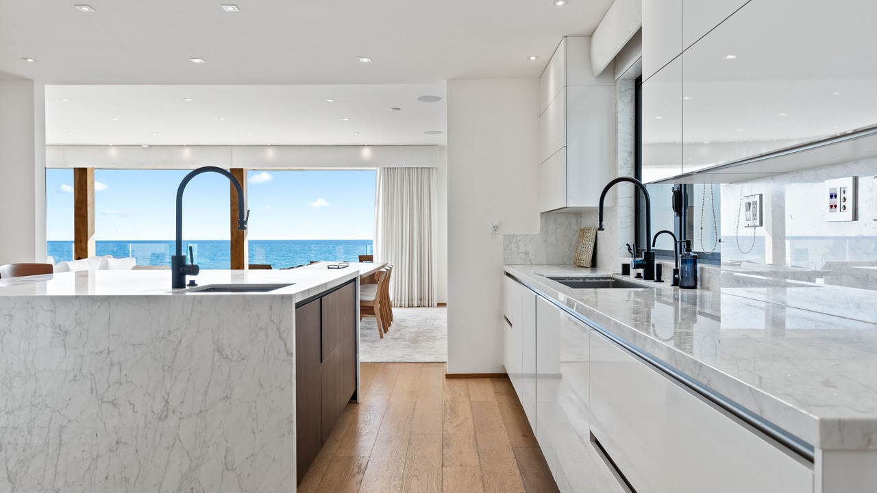 Photo of Kitchen in Eastern Malibu
