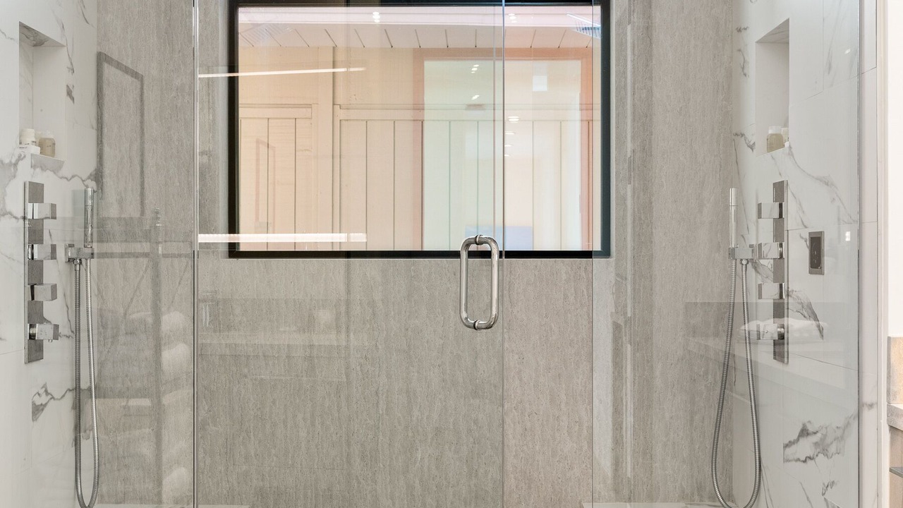 Photo of Bathroom in Eastern Malibu