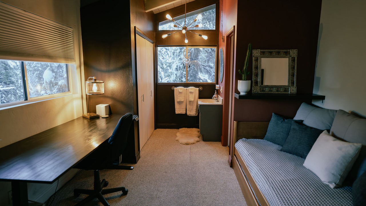 Photo of Bedroom in Blue Jay