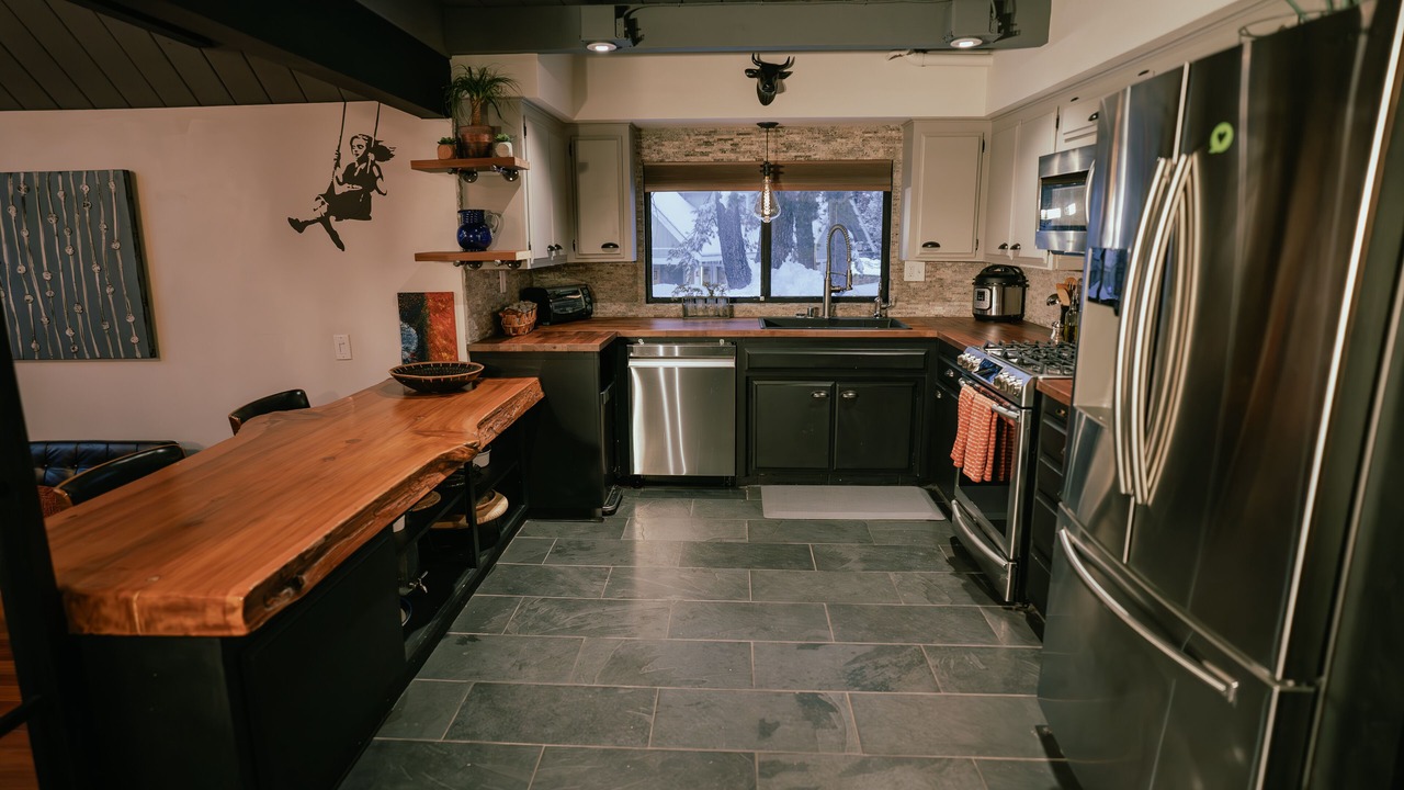 Photo of Kitchen in Blue Jay