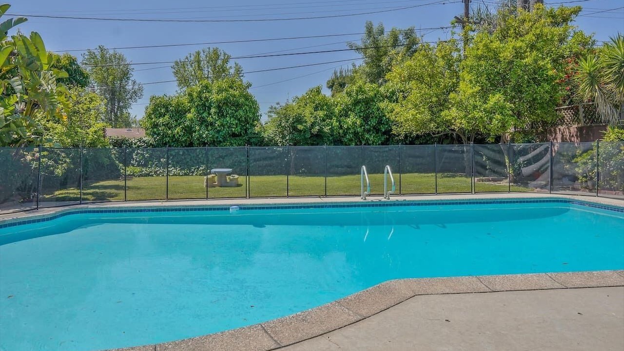 Photo of Outdoor in Valley Glen