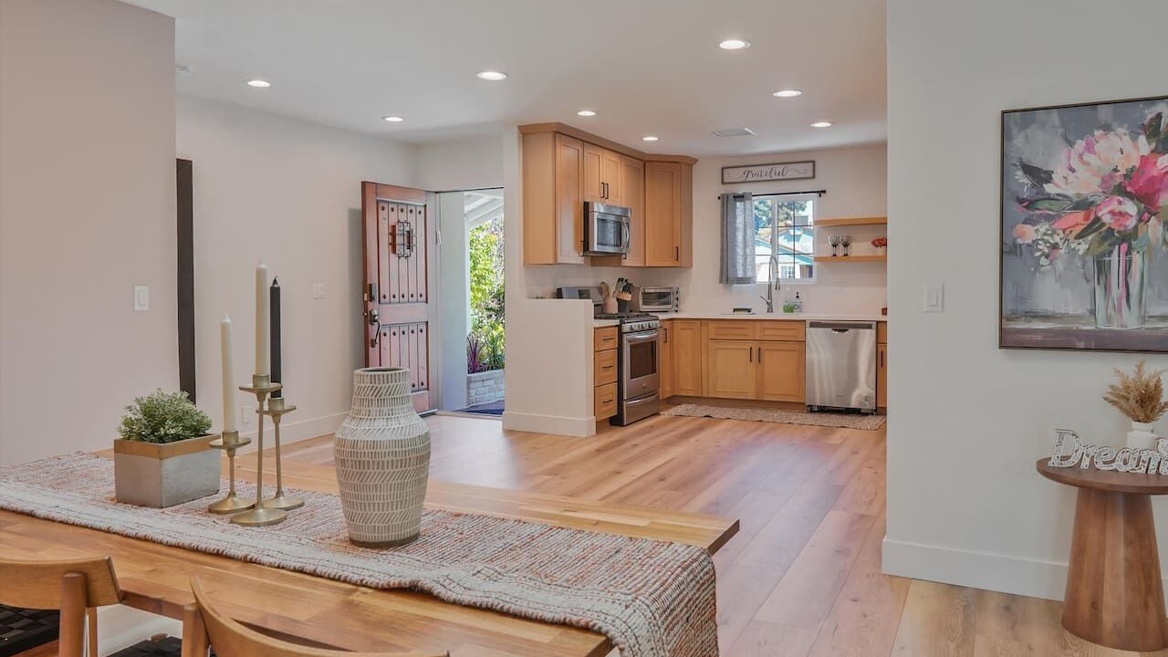 Photo of Kitchen in Valley Glen