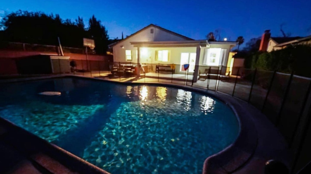 Photo of Outdoor in Valley Glen