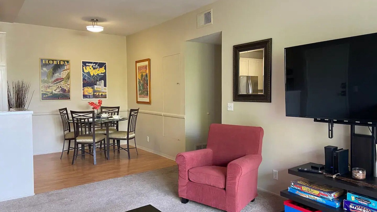 Photo of Livingroom in Santa Clarita