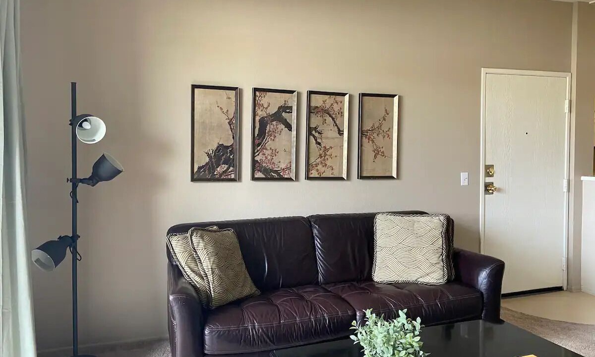 Photo of Livingroom in Santa Clarita