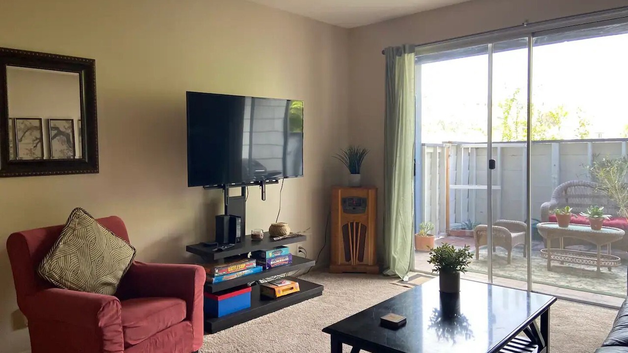 Photo of Livingroom in Santa Clarita