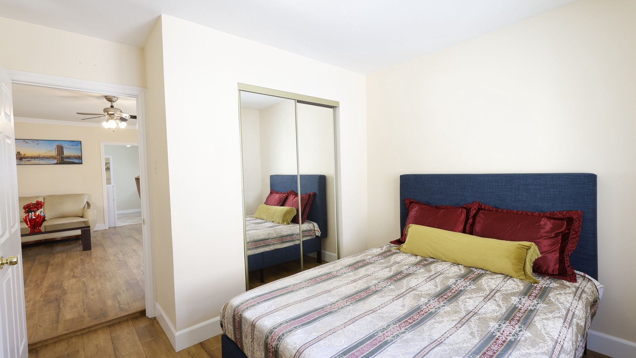 Photo of Bedroom in Northridge