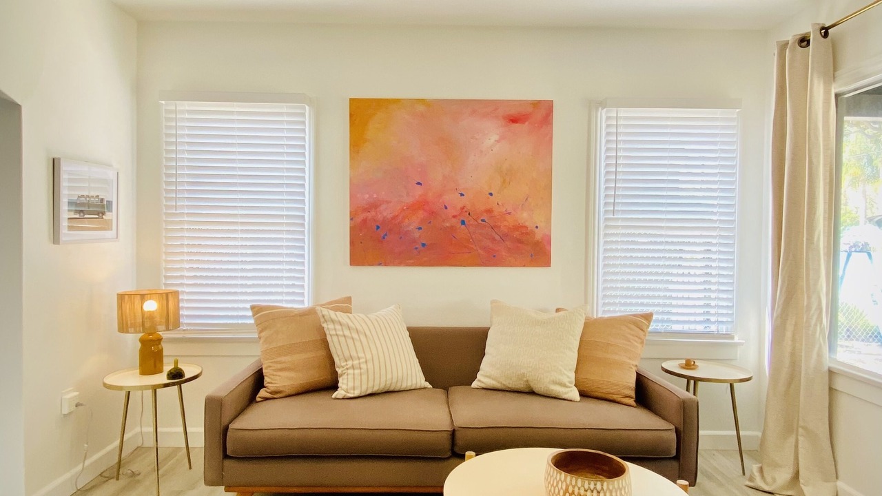 Photo of Livingroom in Lennox